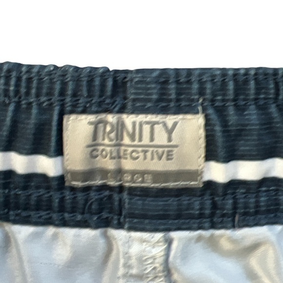 Trinity Collective American Flag Swim Trunks Sz. L - Picture 6 of 7